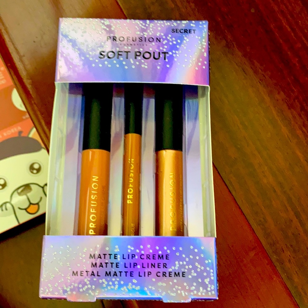 Profusion lip set